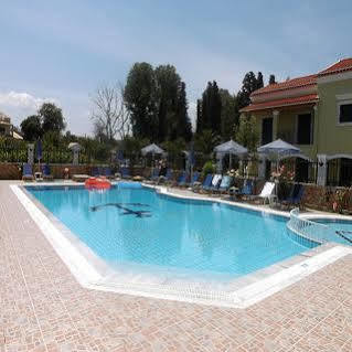 Makis Studios And Apartments Roda (Corfu) Exterior foto
